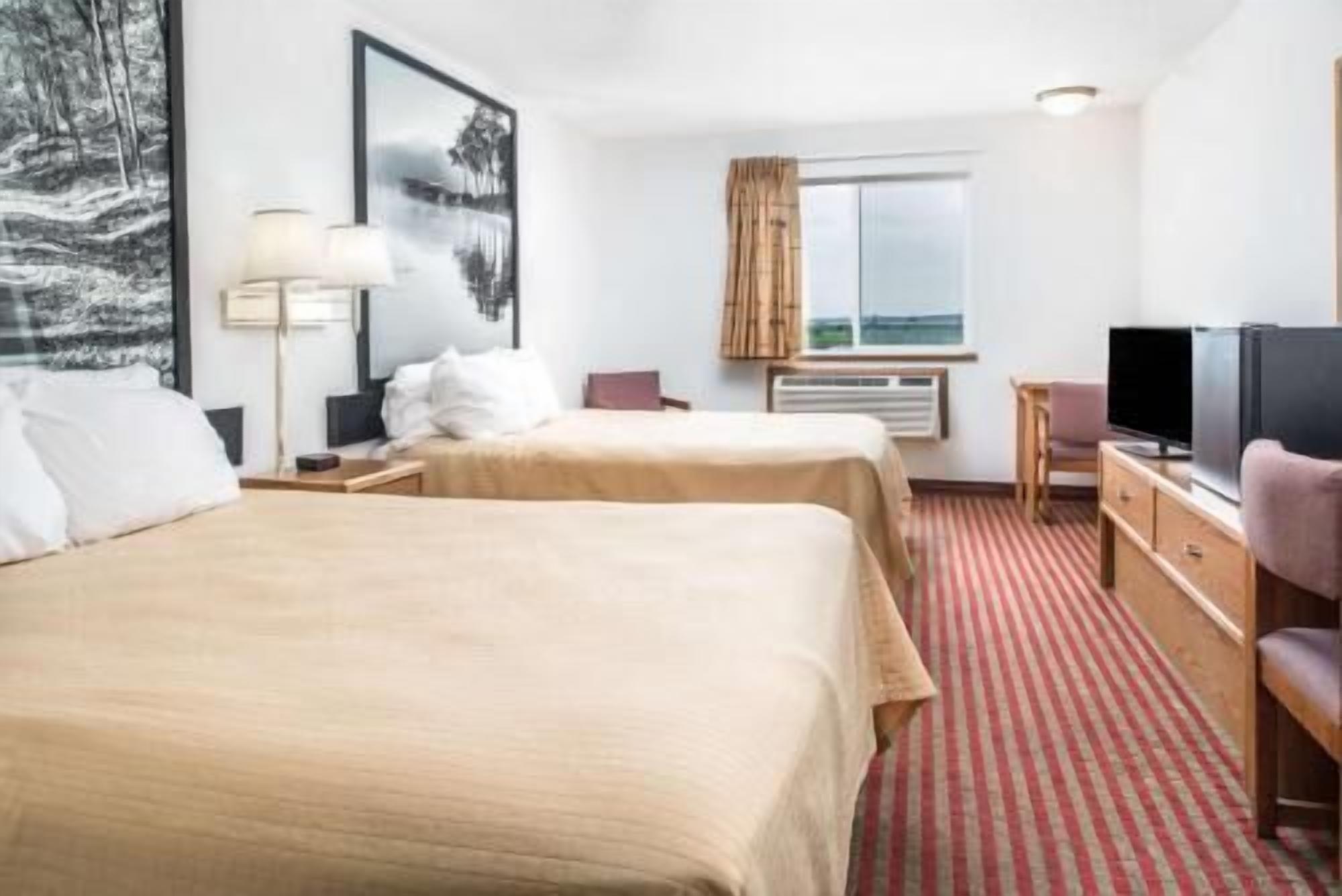 Ropa de cama de alta calidad y escritorio 