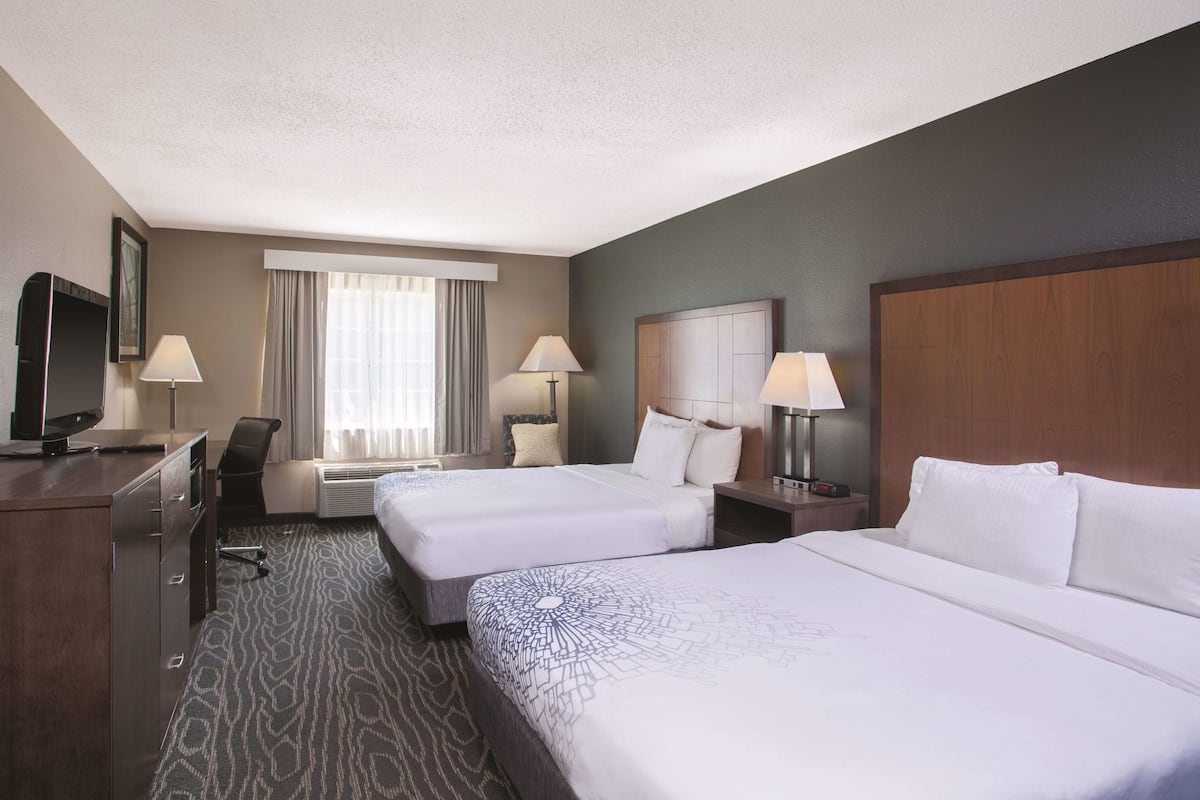 Room, 2 Queen Beds, Non Smoking