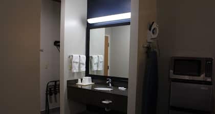 Homegate Inn and Suites