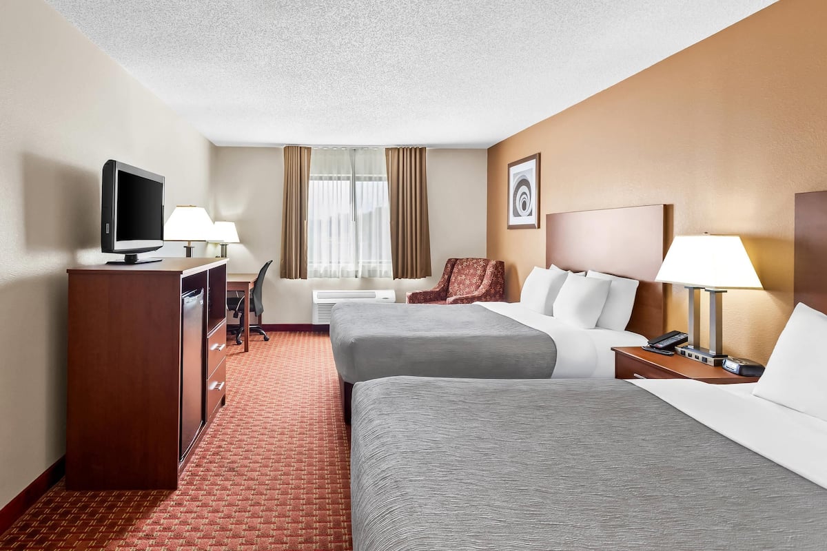 Standard Room, 2 Queen Beds, Non Smoking | Blackout curtains, iron/ironing board, rollaway beds, bed sheets