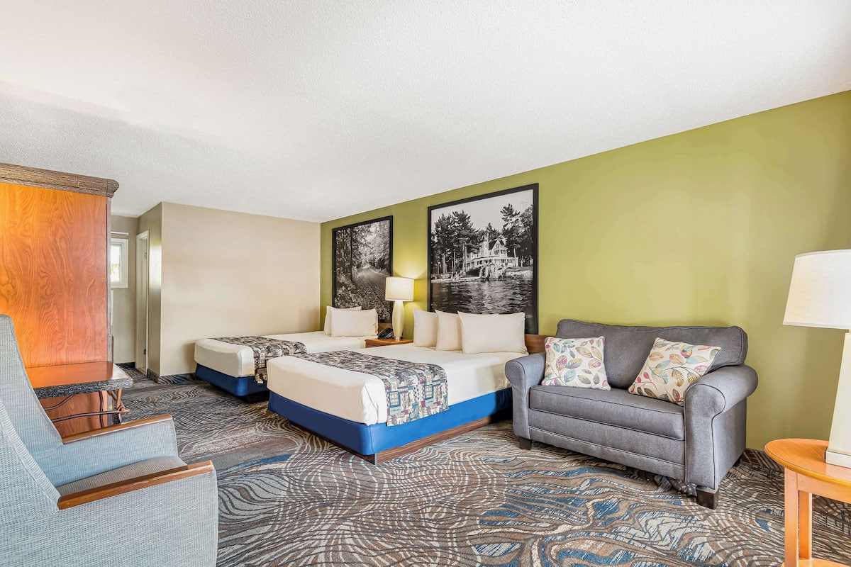 In-room safe, desk, iron/ironing board, free cots/infant beds