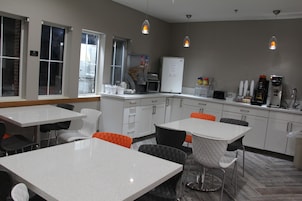 Desayuno continental incluido todos los días 