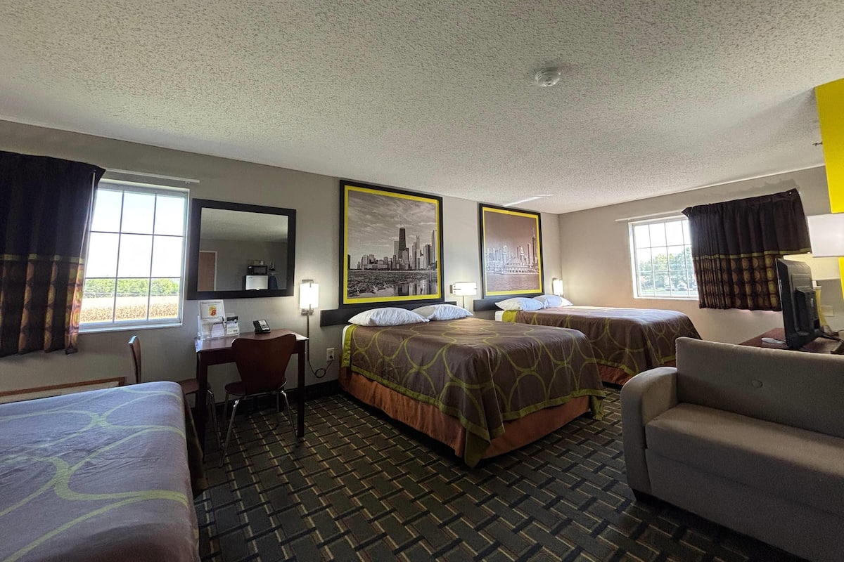 Studio Suite, Multiple Beds, Non Smoking | Desk, blackout curtains, iron/ironing board, free cots/infant beds