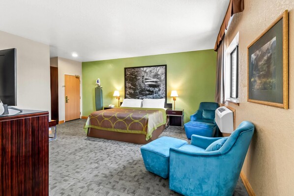 Suite, 1 King Bed, Non Smoking, Jetted Tub