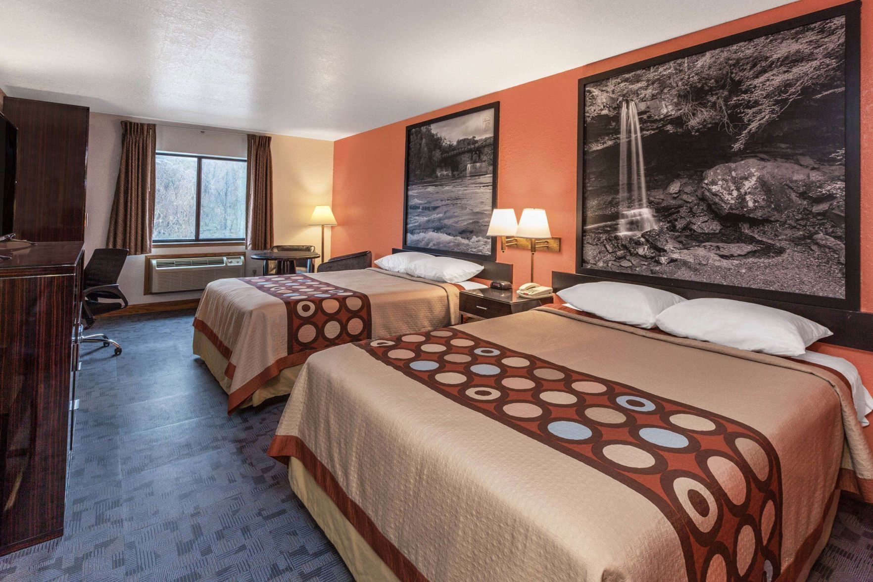 Desk, iron/ironing board, rollaway beds, free WiFi