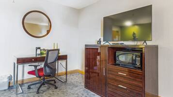 Desk, iron/ironing board, rollaway beds, free WiFi