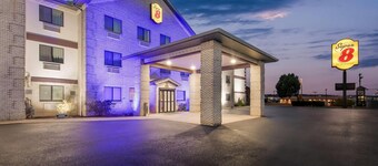 Super 8 by Wyndham Uniontown PA
