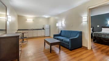 Desk, blackout curtains, free WiFi, bed sheets
