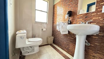 Room, 2 Double Beds | Bathroom | Combined shower/bathtub, free toiletries, hair dryer, towels