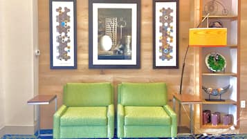 Sala de estar en el lobby