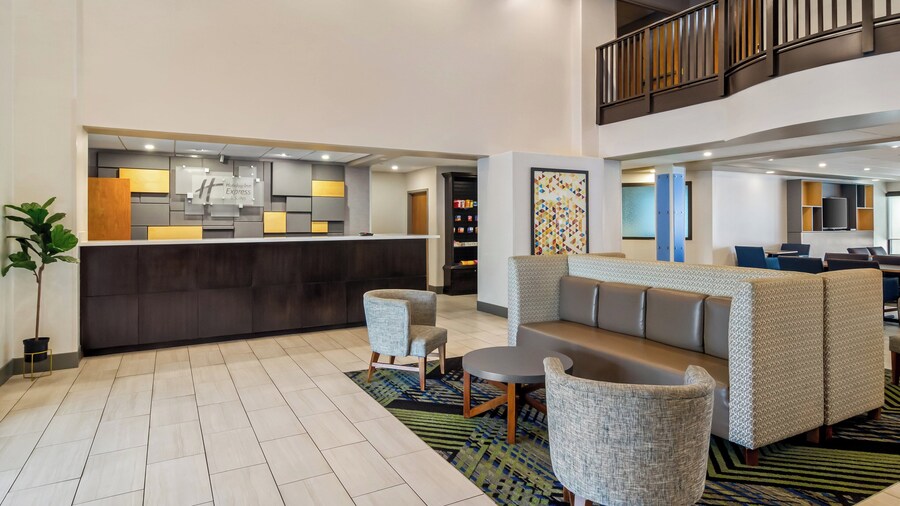 Holiday Inn Express & Suites Jacksonville SE- Med Ctr Area by IHG