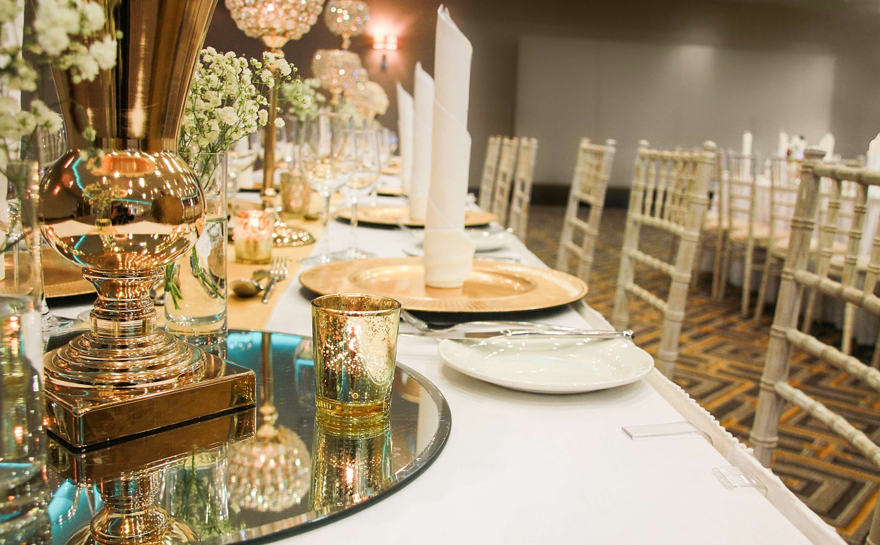 屋内結婚式場