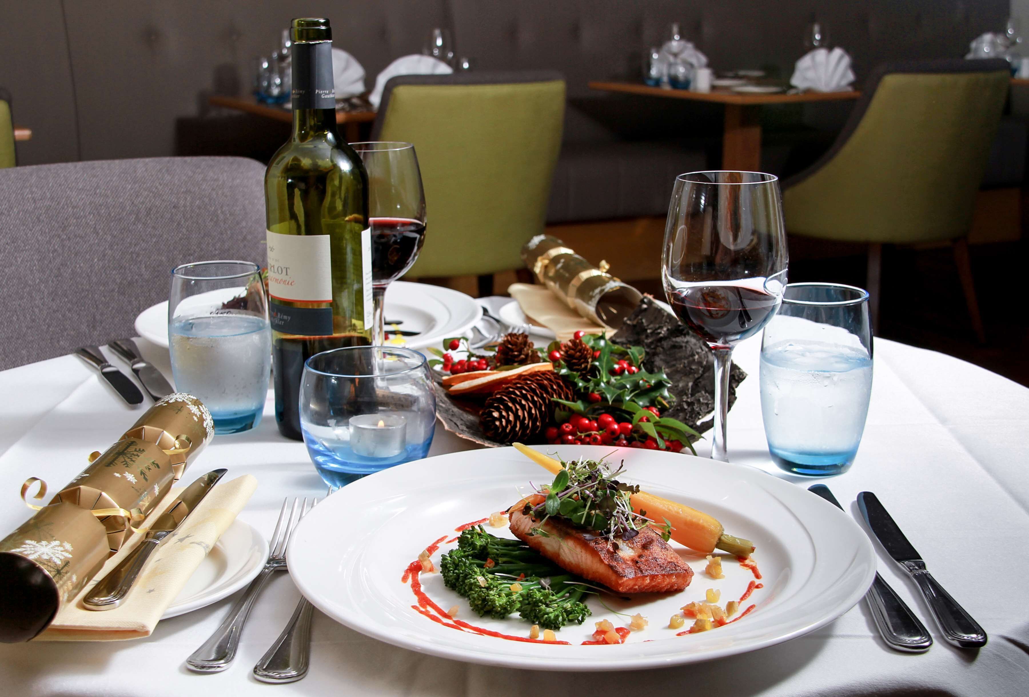 Breakfast, lunch and dinner served