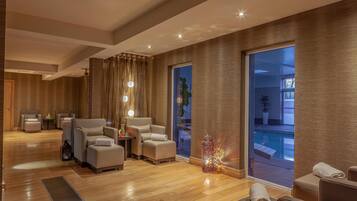 Couples treatment rooms, body treatments, body wraps, body scrubs