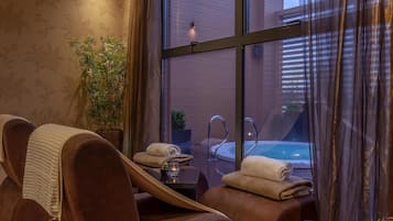 Couples treatment room(s), body treatments, body wraps, body scrubs