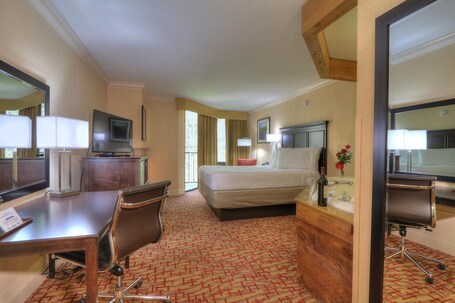 Edgewater Hotel Gatlinburg - Image 56