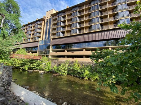 Edgewater Hotel Gatlinburg - Image 55