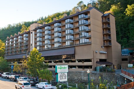 Edgewater Hotel Gatlinburg - Image 19