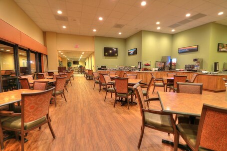 Edgewater Hotel Gatlinburg - Image 61