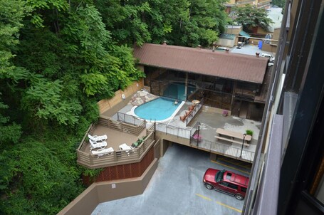 Edgewater Hotel Gatlinburg - Image 49