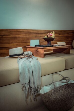 Minibar, coffres-forts dans les chambres, fer et planche à repasser