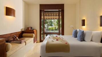 Habitación Deluxe, 1 cama King size | Minibar y caja de seguridad en la habitación