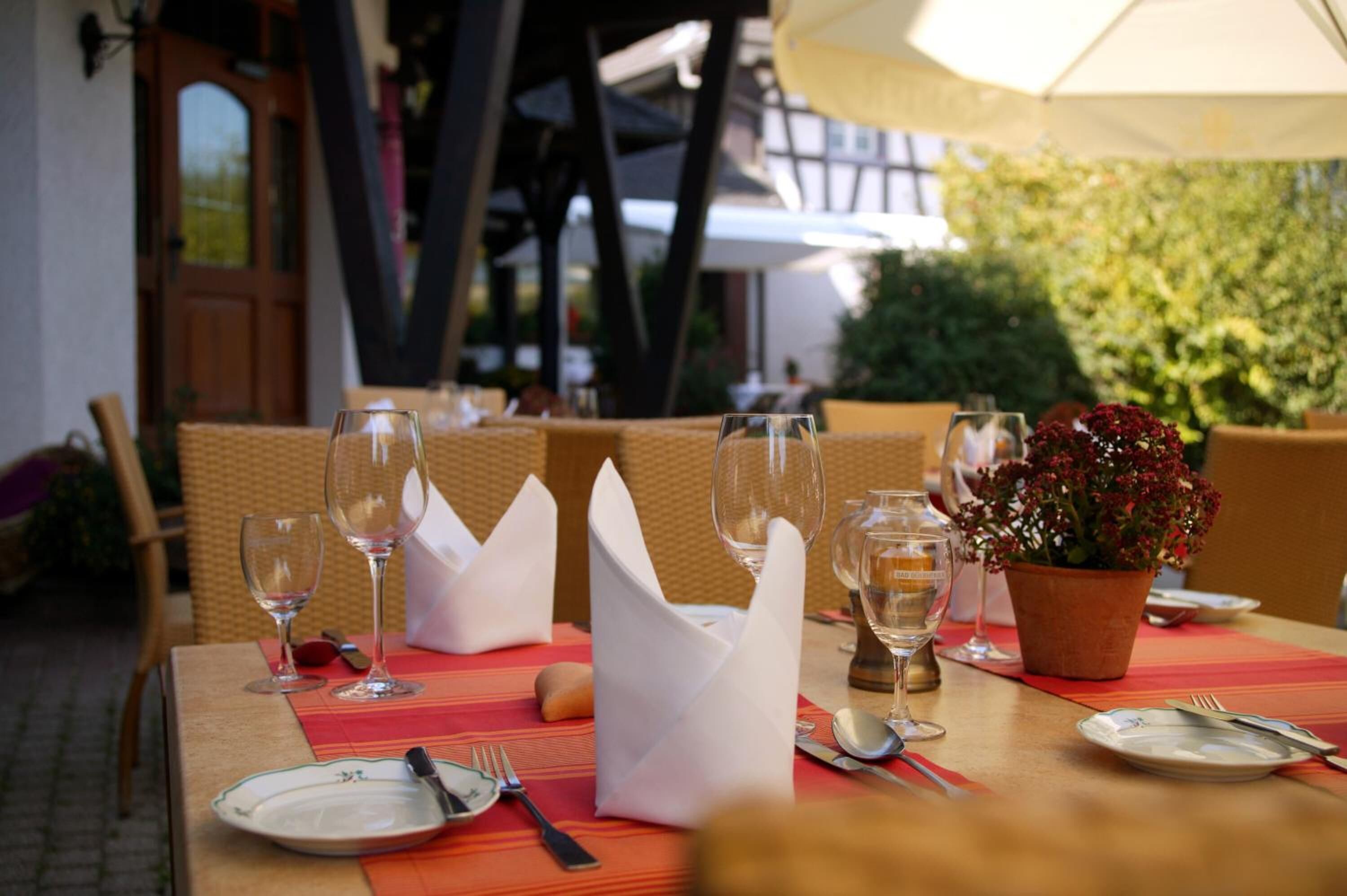 breakfast, lunch, dinner served; regional cuisine