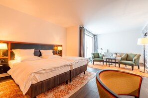 Junior Suite, 1 Bedroom, Non Smoking, City View