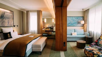 Junior Suite, 1 Bedroom, Non Smoking, City View | Hypo-allergenic bedding, minibar, in-room safe, individually decorated