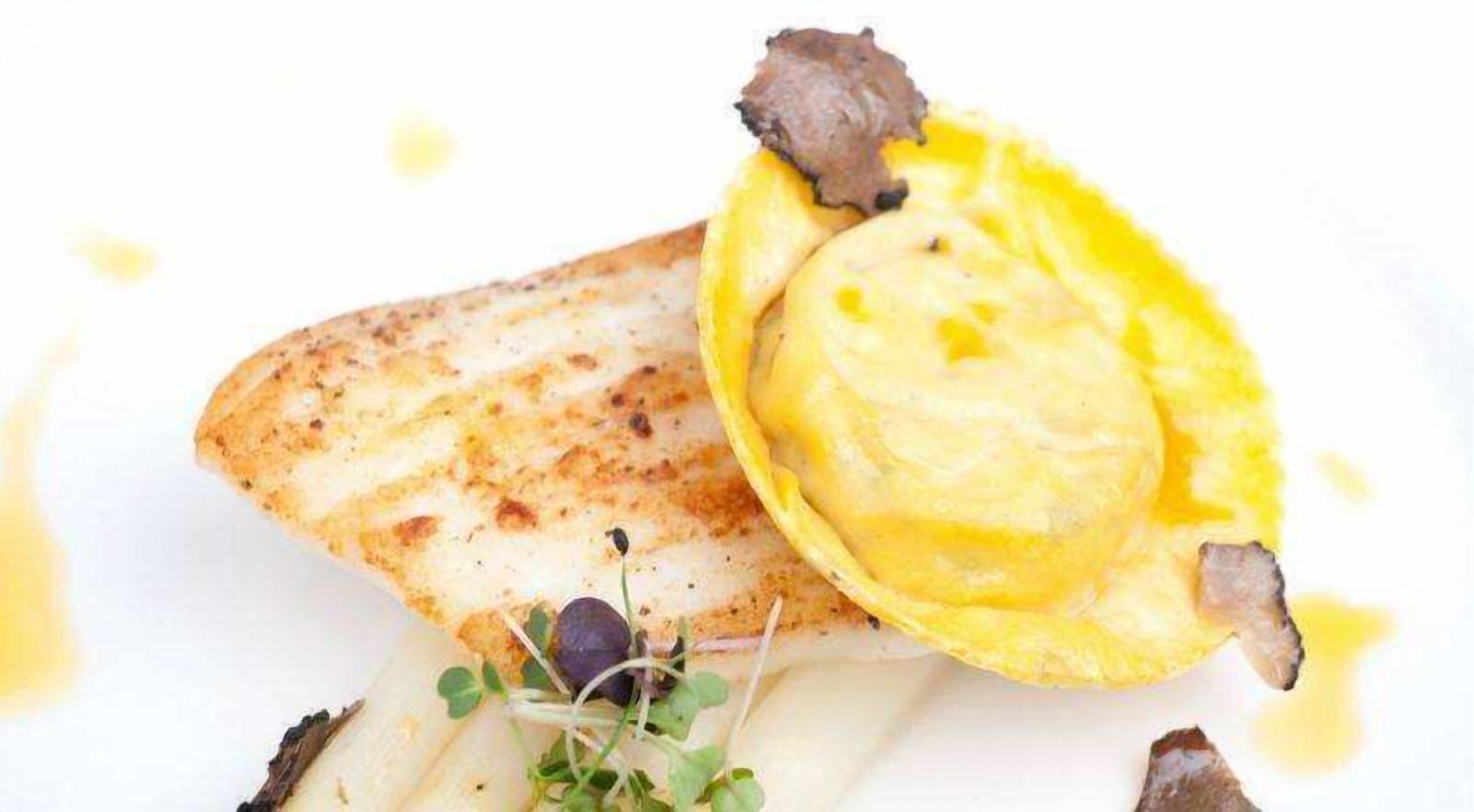 breakfast and dinner served, garden views