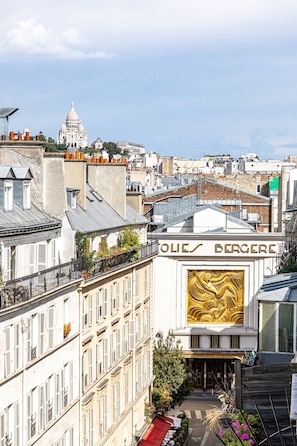 Vue sur la ville depuis l’hébergement