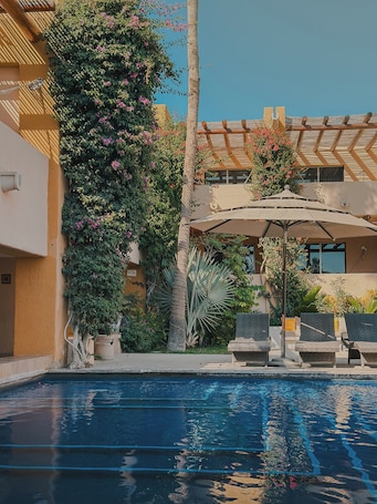 Exterior. Los Patios Hotel