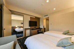 Desk, iron/ironing board, free WiFi, bed sheets - Hotel JAL City Miyazaki (Miyazaki)