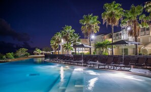 Outdoor pool, pool umbrellas, sun loungers
