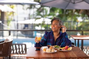 Daily buffet breakfast for a fee - Karibea Squash Hôtel (Fort-de-France)