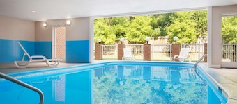 Country Inn & Suites by Radisson, Charlotte University Place, NC