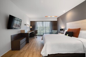 Deluxe King | Premium bedding, in-room safe, desk, blackout drapes - Real Inn Perinorte (Tlalnepantla de Baz)