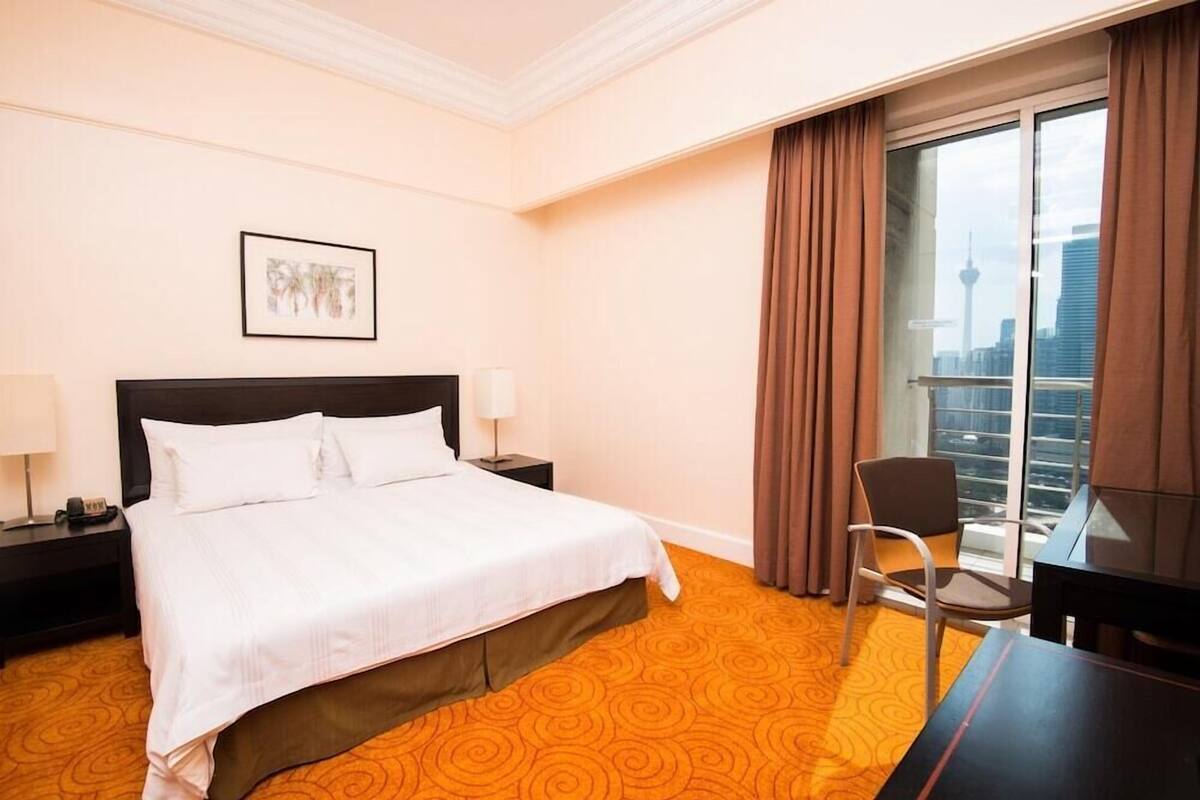 In-room safe, desk, soundproofing, iron/ironing board