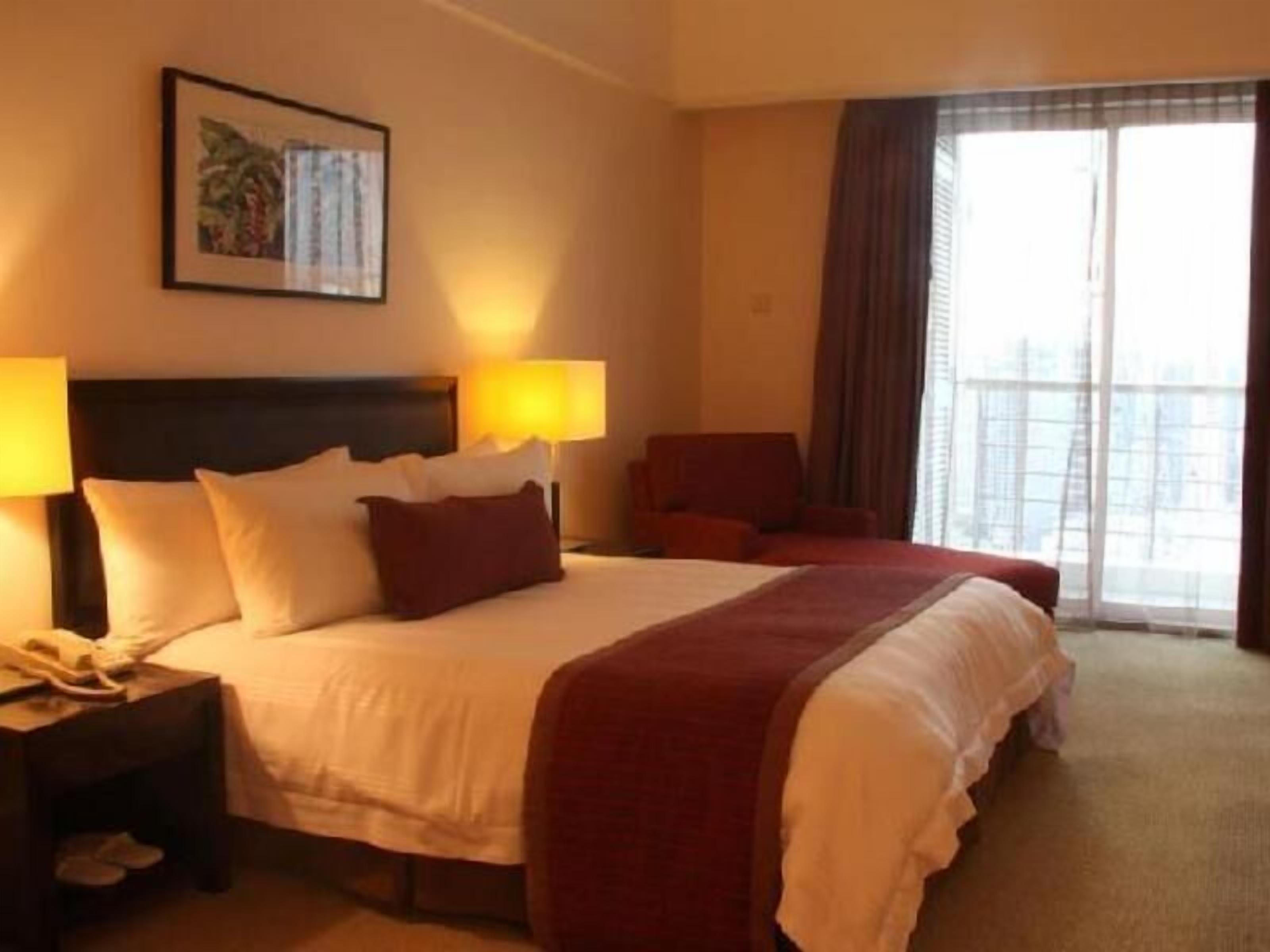 In-room safe, desk, soundproofing, iron/ironing board