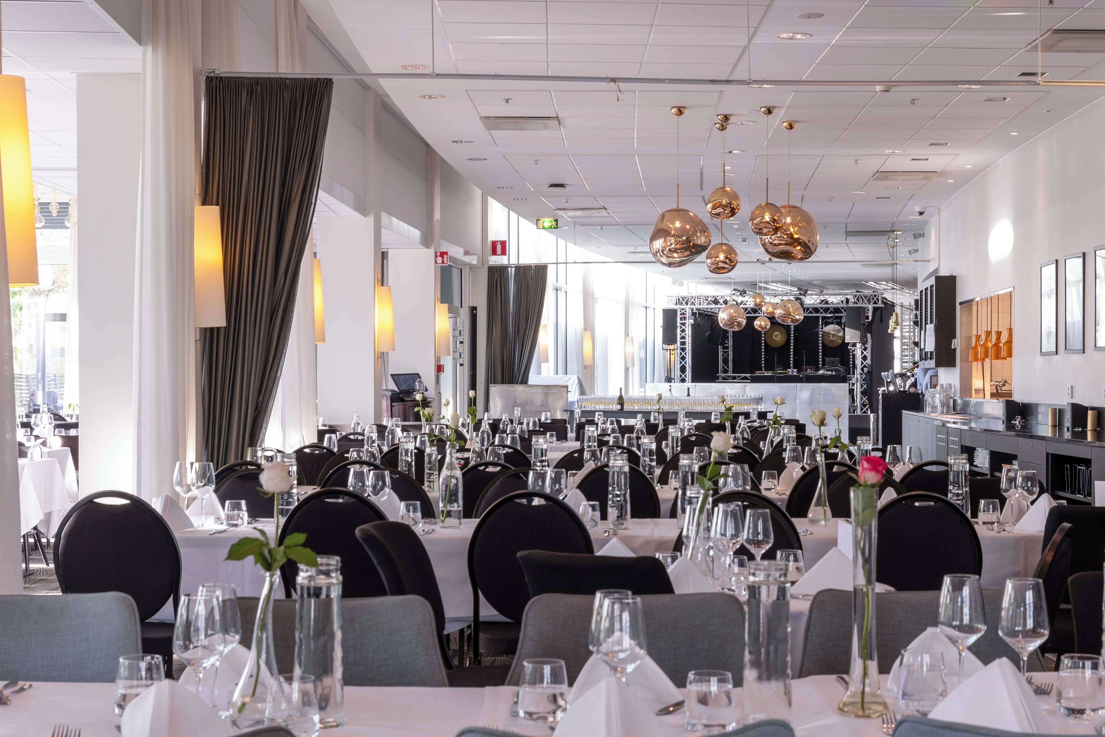 breakfast, lunch and dinner served