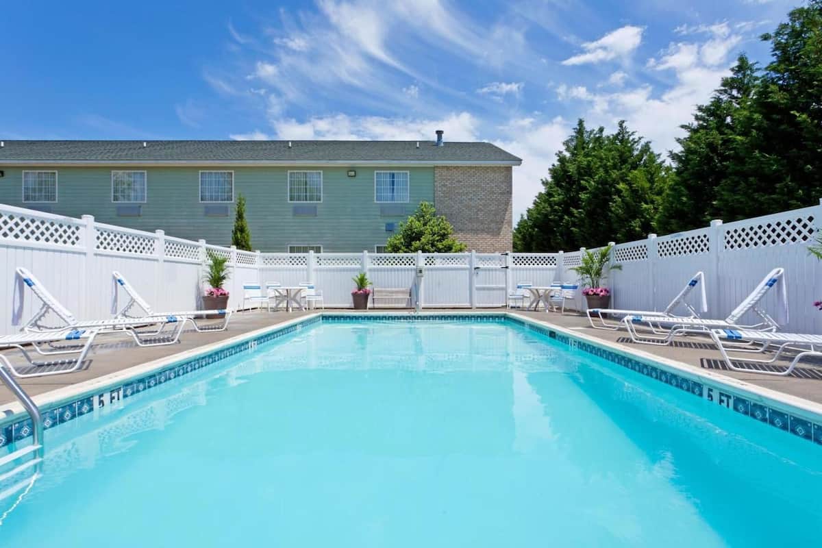 Pool | Outdoor pool