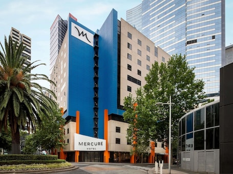 Exterior. Mercure Melbourne Southbank