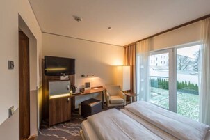 Standard Single Room, Courtyard Area | Room amenity