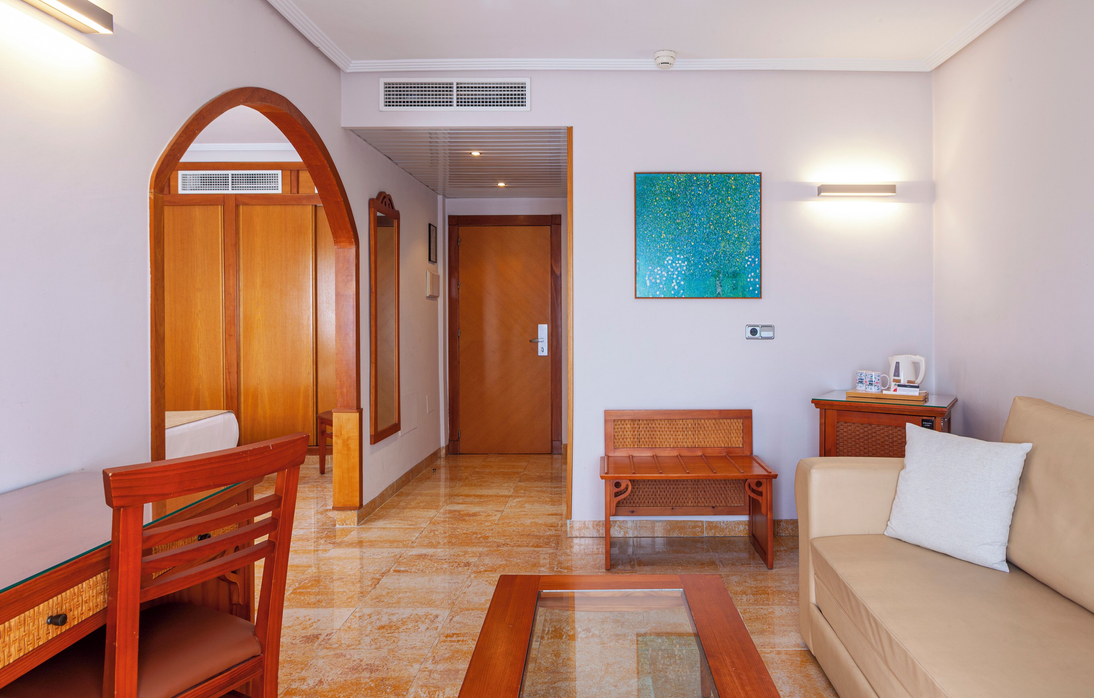 junior suite | down duvets, memory-foam beds, minibar, in-room safe