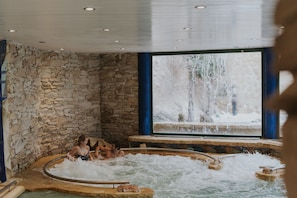 Couples treatment room(s), Turkish bath/hammam, body treatments