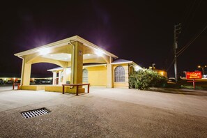 Exterior - Regency Inn Channelview (Channelview)