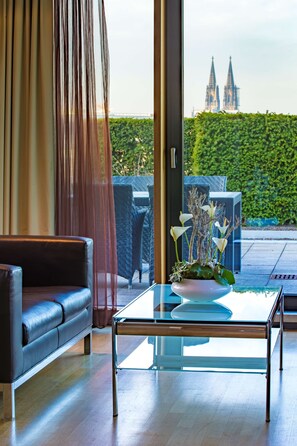 Presidential Suite (Cathedral View) | City view