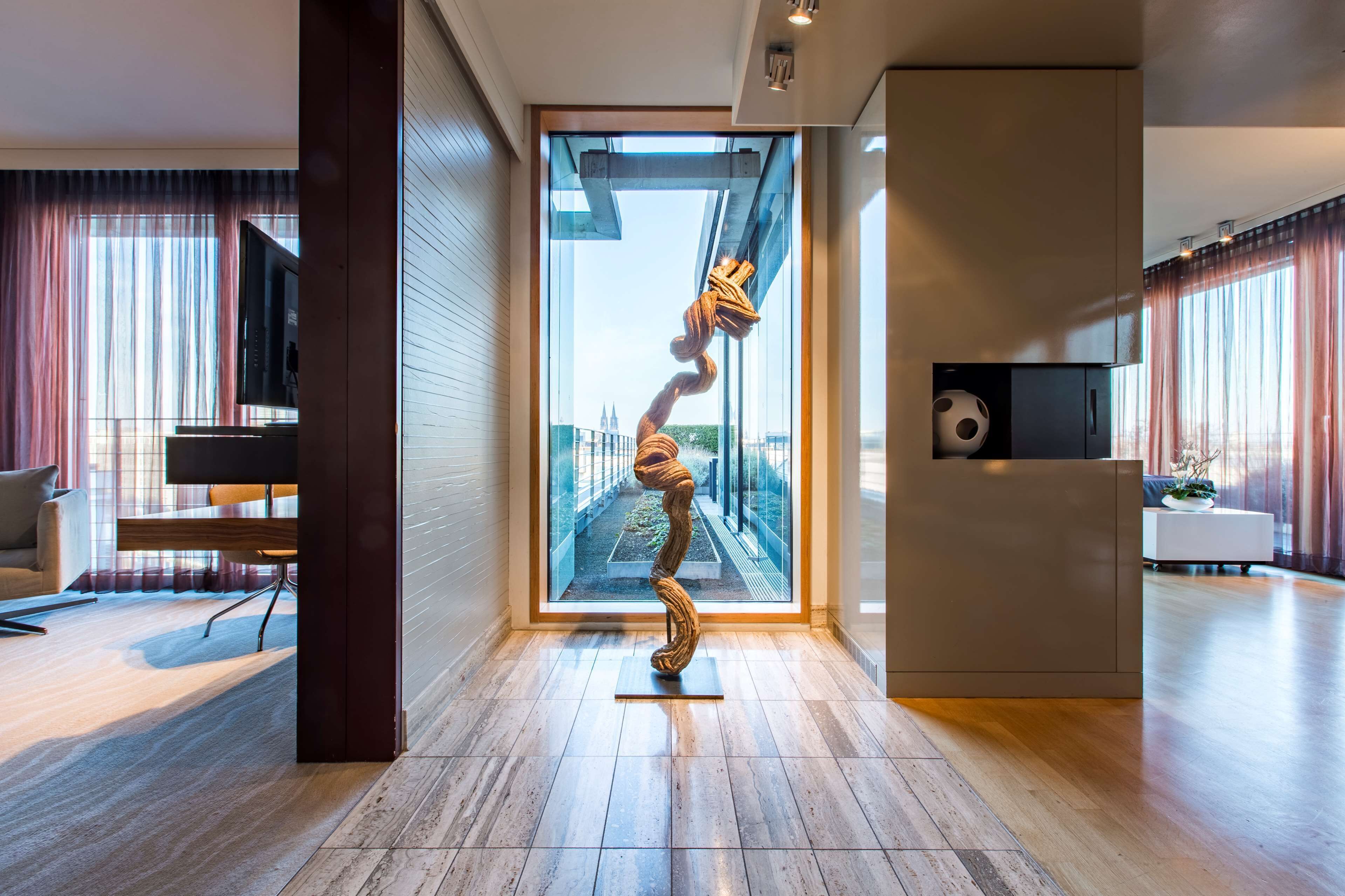 presidential suite (cathedral view) | hypo-allergenic bedding, in-room safe, desk, laptop workspace