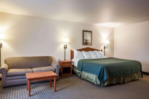 Deluxe Room, 1 King Bed with Sofa bed, Non Smoking | 1 bedroom, desk, laptop workspace, blackout drapes