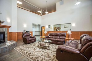 Lobby - Quality Inn & Suites Federal Way - Seattle (Federal Way)